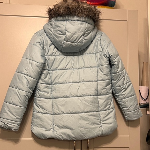 Columbia Sky Blue Puffer Jacket with Faux Fur Hood - Picture 7 of 7